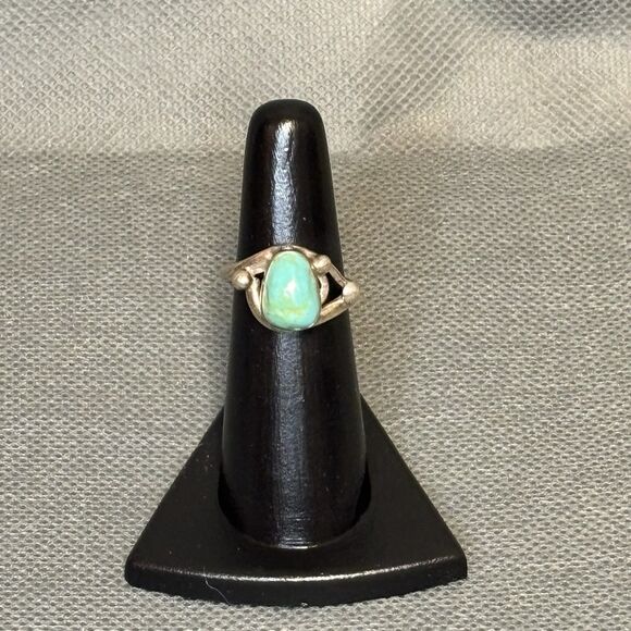 Vintage Turquoise Ring Southwestern Sterling Silver Mexico Size 6 - Picture 1 of 11
